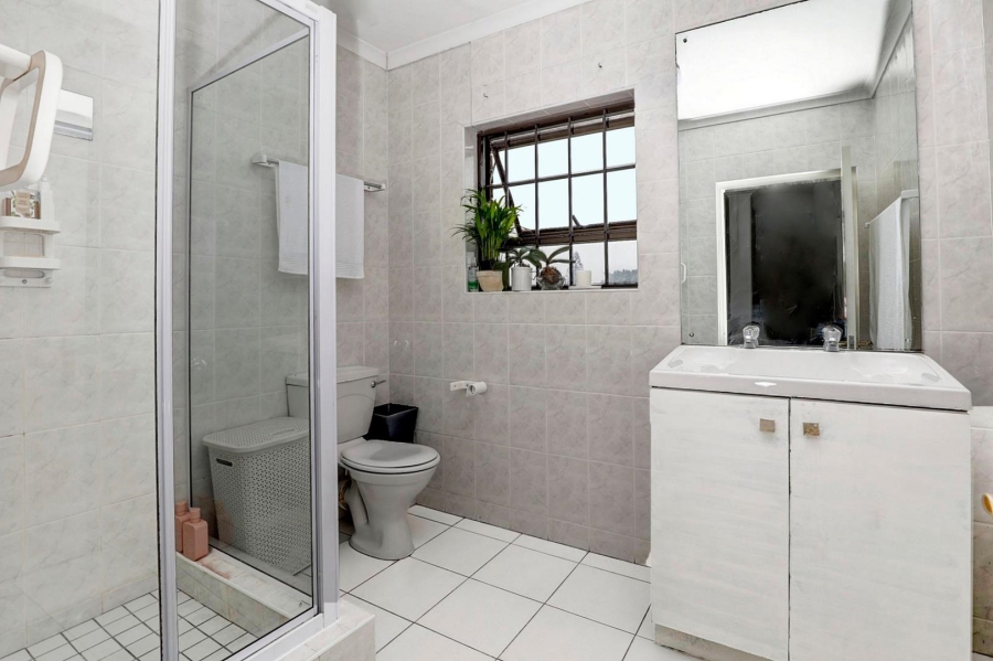 4 Bedroom Property for Sale in Welgemoed Western Cape